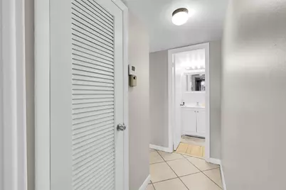 8861 Sunrise Lakes Boulevard #305, Sunrise, FL 33322 - Photo 29