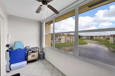 8861 Sunrise Lakes Boulevard #305, Sunrise, FL 33322 - Photo 27