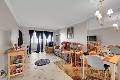 8861 Sunrise Lakes Boulevard #305, Sunrise, FL 33322 - Photo 23