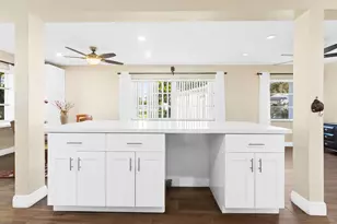 8851 NW 15th St, Plantation, FL 33322 - Photo 13