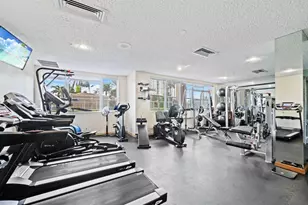 3000 Holiday Dr, Fort Lauderdale, FL 33316 - Photo 27
