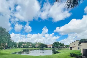 3966 Cocoplum Cir, Pompano Beach, FL 33063 - Photo 3