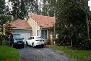 10084 NW 2nd St, Plantation, FL 33324 - Photo 1