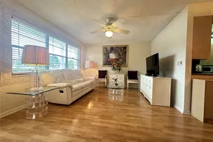 126 Grantham B, Deerfield Beach, FL 33442 - Photo 3