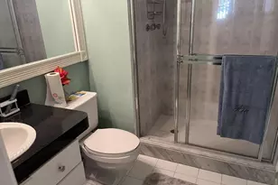 9800 N Hollybrook Lake Dr, Pembroke Pines, FL 33025 - Photo 11