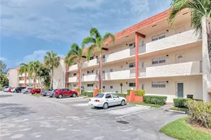 9800 N Hollybrook Lake Dr, Pembroke Pines, FL 33025 - Photo 1