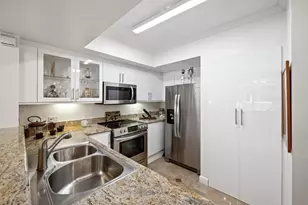 2011 N Ocean Blvd, Fort Lauderdale, FL 33305 - Photo 9