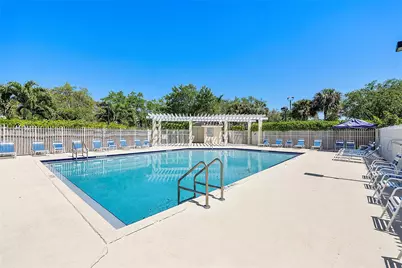 9845 NW 56th Place #9845, Pompano Beach, FL 33076 - Photo 7