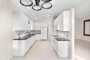 7084 SE Cricket Ct, Stuart, FL 34997 - Photo 11