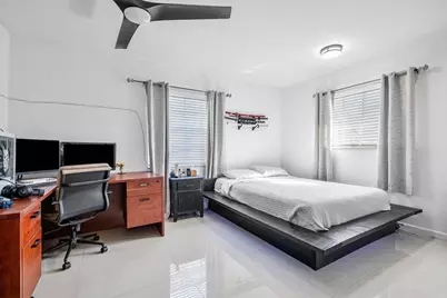 9040 NW 20th Street, Hollywood, FL 33024 - Photo 25