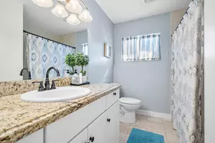 9040 NW 20th St, Pembroke Pines, FL 33024 - Photo 27