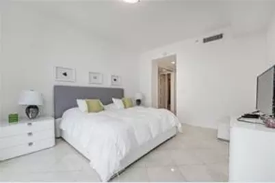 18101 Collins Avenue #1604, Sunny Isles Beach, FL 33160 - Photo 15
