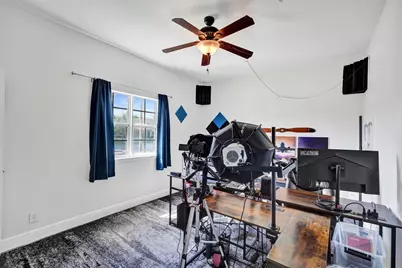 228 SW 6th Court, Pompano Beach, FL 33060 - Photo 9