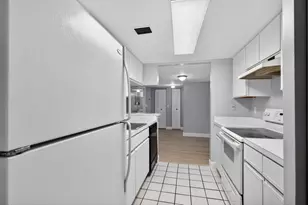 9977 Westview Dr, Pompano Beach, FL 33076 - Photo 11