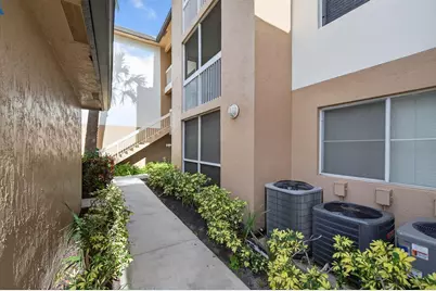 9977 Westview Drive #136, Pompano Beach, FL 33076 - Photo 37