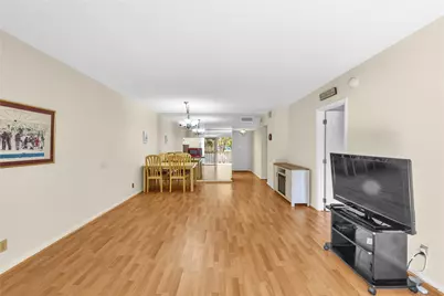 1015 Country Club Drive #203, Margate, FL 33063 - Photo 5