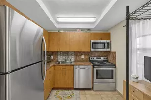 1015 Country Club Dr, Margate, FL 33063 - Photo 3