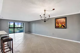 2334 S Cypress Bend Dr, Pompano Beach, FL 33069 - Photo 27