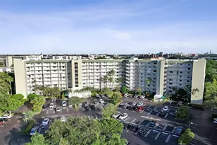 2334 S Cypress Bend Dr, Pompano Beach, FL 33069 - Photo 51