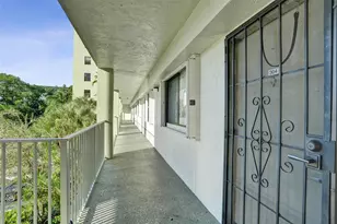 2334 S Cypress Bend Dr, Pompano Beach, FL 33069 - Photo 67
