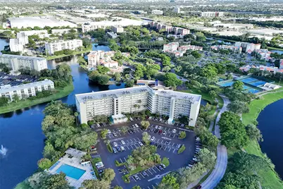 2334 S Cypress Bend Drive #304, Pompano Beach, FL 33069 - Photo 43