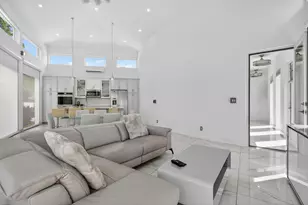 552 N Carol Pkwy, Margate, FL 33068 - Photo 3