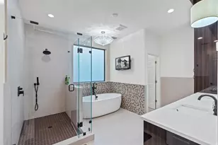 2325 NE 28th St, Pompano Beach, FL 33064 - Photo 23