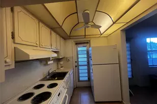 2050 39th St Unit, Lighthouse Point, FL 33064 - Photo 13