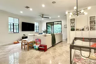 2669 Center Ct Dr, Weston, FL 33332 - Photo 9