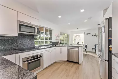 524 Water Point, Weston, FL 33326 - Photo 9
