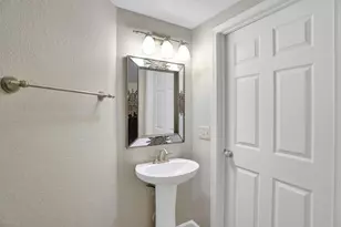 1900 Oceanwalk Ln, Pompano Beach, FL 33062 - Photo 17