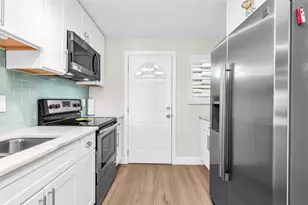 3050 NE 16th Ave, Oakland Park, FL 33334 - Photo 7