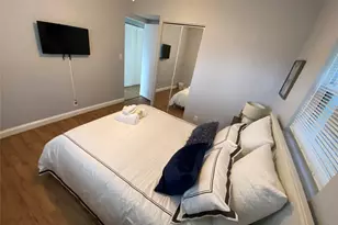 541 NE 58th Ct, Oakland Park, FL 33334 - Photo 7