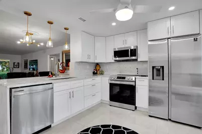 2403 Antigua #M1, Pompano Beach, FL 33066 - Photo 3