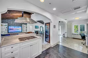 744 NE 18th Ave, Fort Lauderdale, FL 33304 - Photo 15