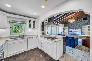 744 NE 18th Ave, Fort Lauderdale, FL 33304 - Photo 13