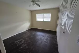 2950 E Crosley Dr Unit, West Palm Beach, FL 33415 - Photo 9