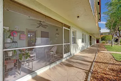 860 SE 6th Avenue #402, Deerfield Beach, FL 33441 - Photo 3