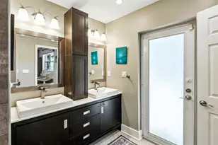 1708 NE 47th St, Oakland Park, FL 33334 - Photo 17