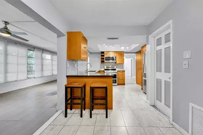 6501 NW 24th Court, Sunrise, FL 33313 - Photo 9