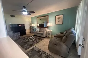 808 SE 7th St, Deerfield Beach, FL 33441 - Photo 13