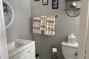 808 SE 7th St, Deerfield Beach, FL 33441 - Photo 11