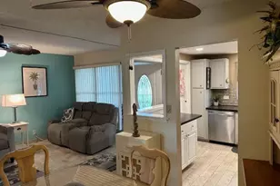 808 SE 7th St, Deerfield Beach, FL 33441 - Photo 3