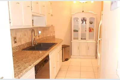 1200 Hibiscus Avenue #1106, Pompano Beach, FL 33062 - Photo 5