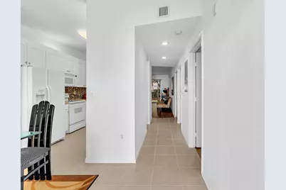 7775 Yardley Drive #110, Tamarac, FL 33321 - Photo 5