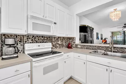 7775 Yardley Drive #110, Tamarac, FL 33321 - Photo 13
