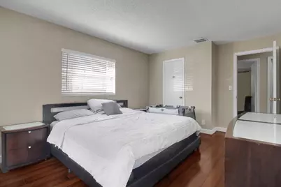 2440 NW 98th Lane, Coral Springs, FL 33065 - Photo 17