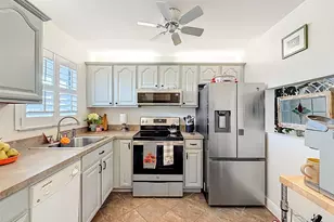 6570 Royal Palm Blvd, Margate, FL 33063 - Photo 7