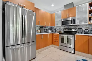 822 NE 19th Ave, Fort Lauderdale, FL 33304 - Photo 13