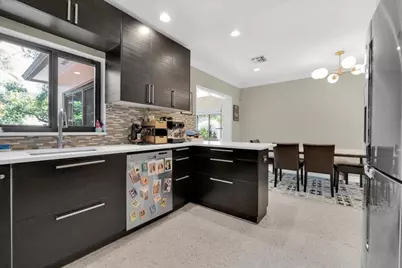 426 NE 8th Avenue, Fort Lauderdale, FL 33301 - Photo 9